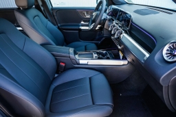 Mercedes-Benz GLB GLB 250 4MATIC SUV 2026