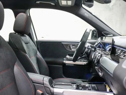 Mercedes-Benz GLB AMG GLB 35 4MATIC SUV 2026