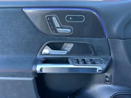 Mercedes-Benz GLB AMG GLB 35 4MATIC SUV 2026