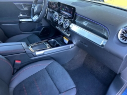 Mercedes-Benz GLB AMG GLB 35 4MATIC SUV 2026