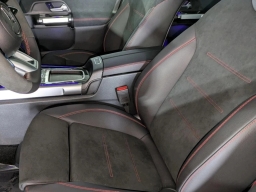 Mercedes-Benz GLB AMG GLB 35 4MATIC SUV 2026