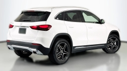 Mercedes-Benz GLA GLA 250 SUV 2026