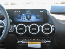 Mercedes-Benz GLA GLA 250 SUV 2026