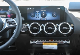 Mercedes-Benz GLA GLA 250 SUV 2026