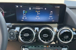 Mercedes-Benz GLA GLA 250 SUV 2026
