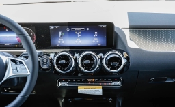 Mercedes-Benz GLA GLA 250 4MATIC SUV 2026
