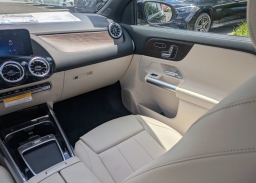 Mercedes-Benz GLA GLA 250 4MATIC SUV 2026