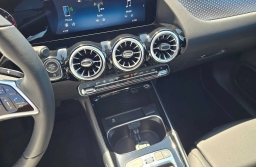 Mercedes-Benz GLA GLA 250 4MATIC SUV 2026