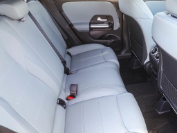 Mercedes-Benz GLA GLA 250 4MATIC SUV 2026