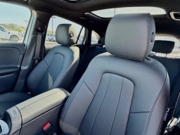 Mercedes-Benz GLA GLA 250 4MATIC SUV 2026