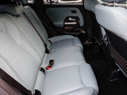 Mercedes-Benz GLA GLA 250 4MATIC SUV 2026