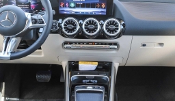 Mercedes-Benz GLA GLA 250 4MATIC SUV 2026