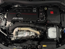 Mercedes-Benz GLA AMG GLA 35 4MATIC SUV 2026