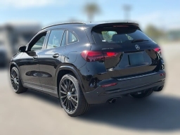 Mercedes-Benz GLA AMG GLA 35 4MATIC SUV 2026