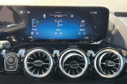 Mercedes-Benz GLA AMG GLA 35 4MATIC SUV 2026
