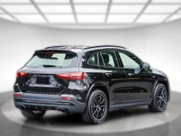 Mercedes-Benz GLA AMG GLA 35 4MATIC SUV 2026