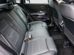 Mercedes-Benz GLA AMG GLA 35 4MATIC SUV 2026