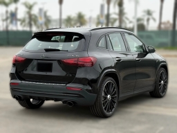 Mercedes-Benz GLA AMG GLA 35 4MATIC SUV 2026