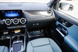 Mercedes-Benz GLA AMG GLA 35 4MATIC SUV 2026