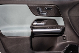 Mercedes-Benz GLA AMG GLA 35 4MATIC SUV 2026