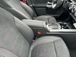 Mercedes-Benz GLA AMG GLA 35 4MATIC SUV 2026