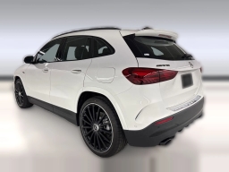 Mercedes-Benz GLA AMG GLA 35 4MATIC SUV 2026