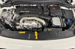 Mercedes-Benz GLA AMG GLA 35 4MATIC SUV 2026