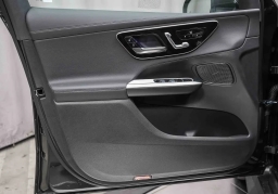 Mercedes-Benz GLC GLC 300 SUV 2026