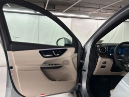Mercedes-Benz GLC GLC 300 SUV 2026