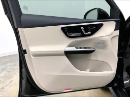 Mercedes-Benz GLC GLC 300 SUV 2026