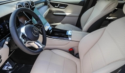 Mercedes-Benz GLC GLC 300 SUV 2026