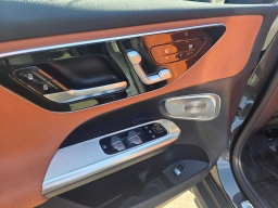 Mercedes-Benz GLC GLC 300 SUV 2026