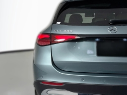 Mercedes-Benz GLC GLC 300 SUV 2026