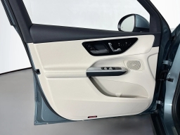 Mercedes-Benz GLC GLC 300 SUV 2026