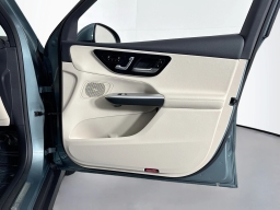 Mercedes-Benz GLC GLC 300 SUV 2026