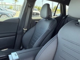 Mercedes-Benz GLC GLC 300 SUV 2026