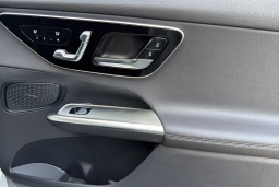 Mercedes-Benz GLC GLC 300 SUV 2026