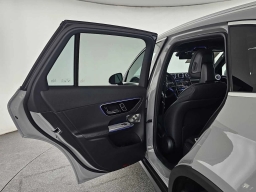 Mercedes-Benz GLC GLC 300 SUV 2026