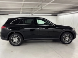 Mercedes-Benz GLC GLC 300 SUV 2026