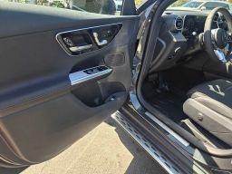 Mercedes-Benz GLC GLC 300 SUV 2026