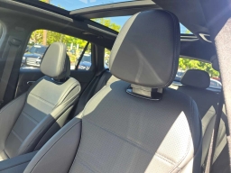 Mercedes-Benz GLC GLC 300 SUV 2026