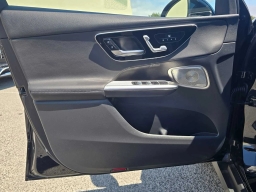 Mercedes-Benz GLC GLC 300 4MATIC SUV 2026