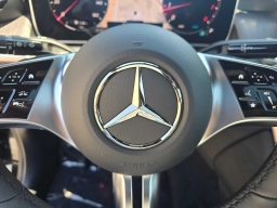 Mercedes-Benz GLC GLC 300 4MATIC SUV 2026