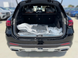 Mercedes-Benz GLC GLC 300 4MATIC SUV 2026