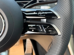 Mercedes-Benz GLC GLC 300 4MATIC SUV 2026