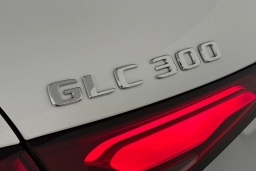 Mercedes-Benz GLC GLC 300 4MATIC SUV 2026