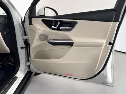 Mercedes-Benz GLC GLC 300 4MATIC SUV 2026