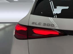 Mercedes-Benz GLC GLC 300 4MATIC SUV 2026