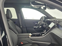 Mercedes-Benz GLC GLC 300 4MATIC SUV 2026