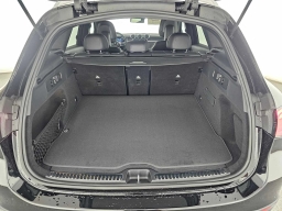 Mercedes-Benz GLC GLC 300 4MATIC SUV 2026